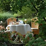 Gutshof-hotel Waldknechtshof 4*