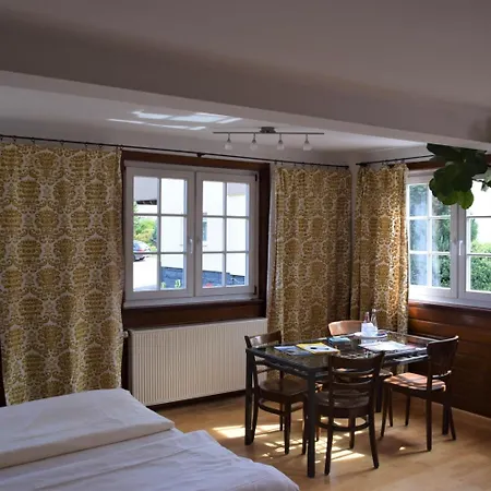 فندق Gutshof-hotel Waldknechtshof بيرسبرون
