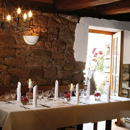 Gutshof-hotel Waldknechtshof 4* بيرسبرون