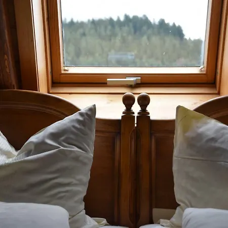 Gutshof-hotel Waldknechtshof 4* באיירסברון