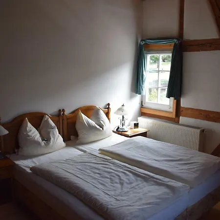 فندق Gutshof-hotel Waldknechtshof 4*